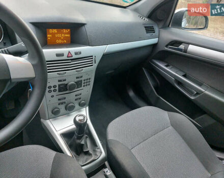 Серый Опель Астра, объемом двигателя 1.6 л и пробегом 206 тыс. км за 5850 $, фото 23 на Automoto.ua