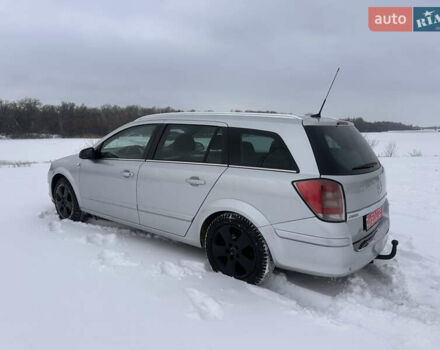 Серый Опель Астра, объемом двигателя 1.9 л и пробегом 200 тыс. км за 5800 $, фото 12 на Automoto.ua