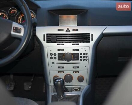 Сірий Опель Астра, об'ємом двигуна 1.7 л та пробігом 220 тис. км за 5600 $, фото 9 на Automoto.ua