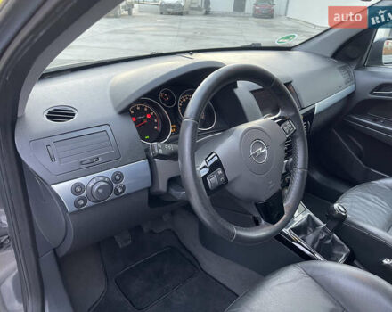 Опель Астра 2009 в Луцке на Automoto.ua Серый Опель Астра, объемом двигателя 1.6 л и пробегом 198 тыс. км за 6500 $, фото 18 на Automoto.ua