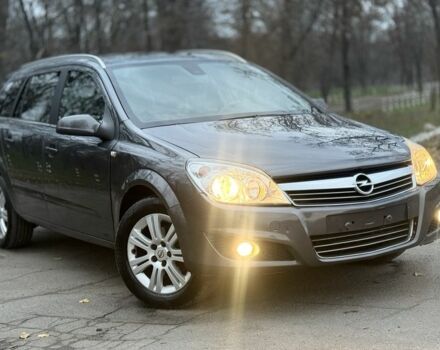 Сірий Опель Астра, об'ємом двигуна 1.7 л та пробігом 271 тис. км за 3300 $, фото 1 на Automoto.ua