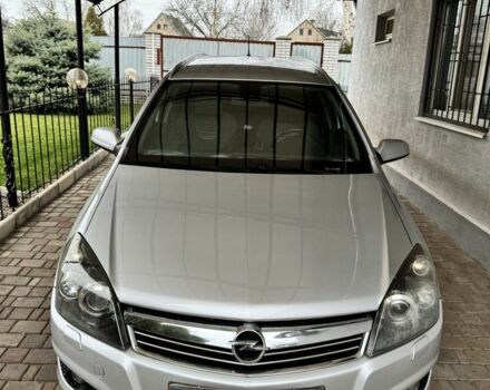 Серый Опель Астра, объемом двигателя 1.9 л и пробегом 220 тыс. км за 6000 $, фото 1 на Automoto.ua