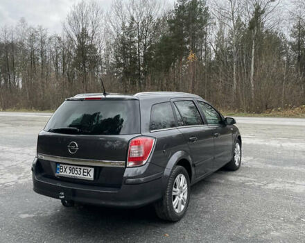Серый Опель Астра, объемом двигателя 1.7 л и пробегом 275 тыс. км за 6199 $, фото 4 на Automoto.ua