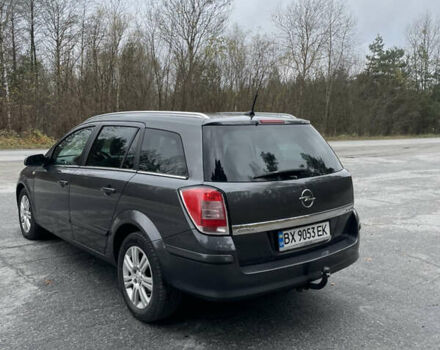 Серый Опель Астра, объемом двигателя 1.7 л и пробегом 275 тыс. км за 6199 $, фото 2 на Automoto.ua