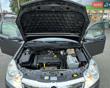 Серый Опель Астра, объемом двигателя 0 л и пробегом 230 тыс. км за 5700 $, фото 48 на Automoto.ua