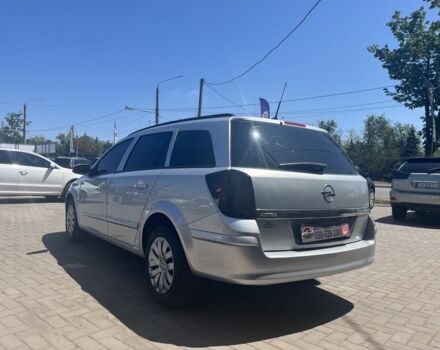 Серый Опель Астра, объемом двигателя 1.7 л и пробегом 254 тыс. км за 5900 $, фото 7 на Automoto.ua