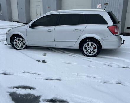 Серый Опель Астра, объемом двигателя 1.69 л и пробегом 314 тыс. км за 5700 $, фото 4 на Automoto.ua