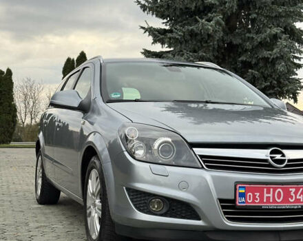 Опель Астра 2009 в Дубно на Automoto.ua Серый Опель Астра, объемом двигателя 1.9 л и пробегом 227 тыс. км за 6500 $, фото 5 на Automoto.ua
