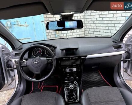 Сірий Опель Астра, об'ємом двигуна 1.7 л та пробігом 304 тис. км за 5800 $, фото 28 на Automoto.ua