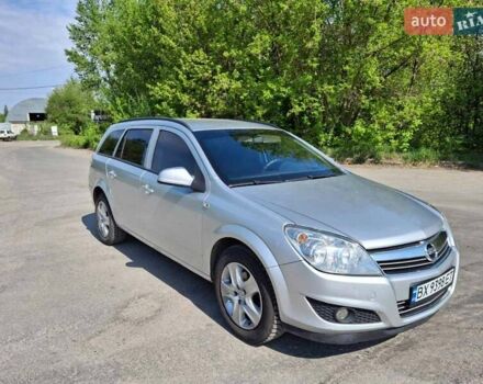 Серый Опель Астра, объемом двигателя 1.6 л и пробегом 270 тыс. км за 5400 $, фото 6 на Automoto.ua
