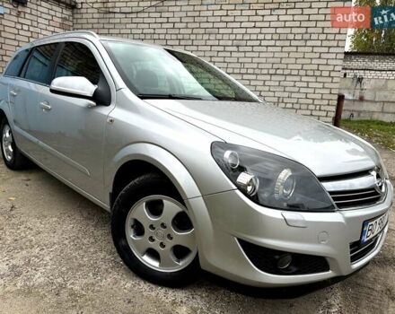 Серый Опель Астра, объемом двигателя 1.7 л и пробегом 304 тыс. км за 5800 $, фото 10 на Automoto.ua