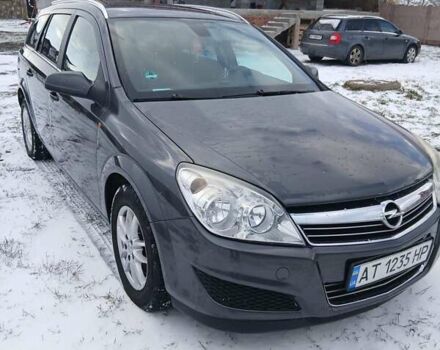 Серый Опель Астра, объемом двигателя 1.7 л и пробегом 279 тыс. км за 5250 $, фото 6 на Automoto.ua