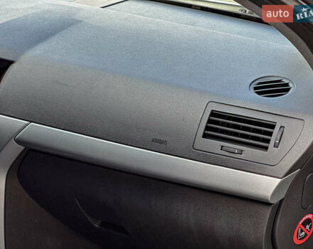 Серый Опель Астра, объемом двигателя 1.6 л и пробегом 210 тыс. км за 5500 $, фото 111 на Automoto.ua