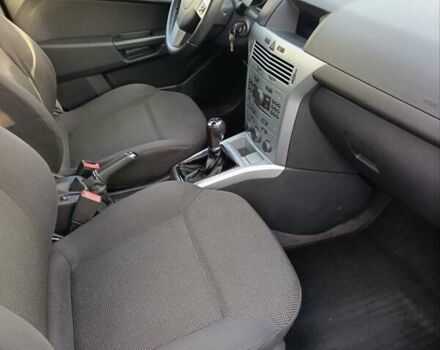 Серый Опель Астра, объемом двигателя 1.6 л и пробегом 207 тыс. км за 5800 $, фото 60 на Automoto.ua