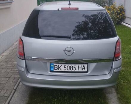 Серый Опель Астра, объемом двигателя 1.6 л и пробегом 131 тыс. км за 5200 $, фото 2 на Automoto.ua
