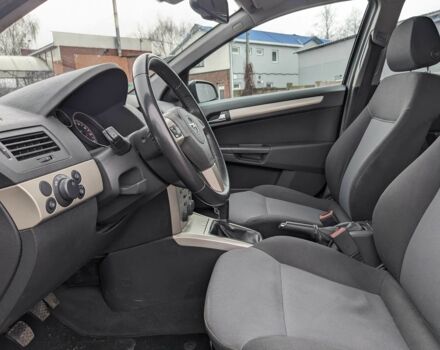 Серый Опель Астра, объемом двигателя 1.6 л и пробегом 240 тыс. км за 5750 $, фото 19 на Automoto.ua