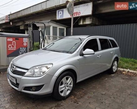 Серый Опель Астра, объемом двигателя 1.6 л и пробегом 290 тыс. км за 5450 $, фото 3 на Automoto.ua