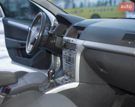 Сірий Опель Астра, об'ємом двигуна 1.7 л та пробігом 220 тис. км за 5600 $, фото 8 на Automoto.ua