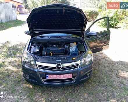 Серый Опель Астра, объемом двигателя 1.6 л и пробегом 221 тыс. км за 5300 $, фото 6 на Automoto.ua