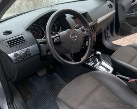 Серый Опель Астра, объемом двигателя 1.9 л и пробегом 297 тыс. км за 5800 $, фото 14 на Automoto.ua