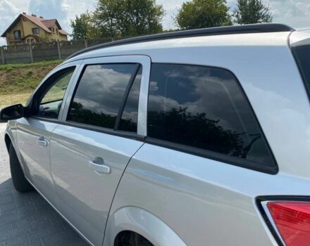 Серый Опель Астра, объемом двигателя 1.7 л и пробегом 270 тыс. км за 4200 $, фото 5 на Automoto.ua