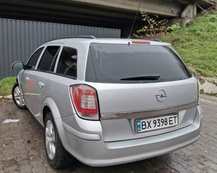 Серый Опель Астра, объемом двигателя 1.6 л и пробегом 290 тыс. км за 5450 $, фото 9 на Automoto.ua