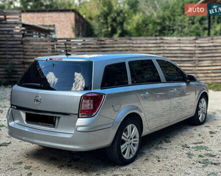 Серый Опель Астра, объемом двигателя 1.6 л и пробегом 210 тыс. км за 5500 $, фото 21 на Automoto.ua