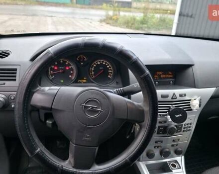 Опель Астра 2009 в Кролевце на Automoto.ua Серый Опель Астра, объемом двигателя 1.4 л и пробегом 244 тыс. км за 4950 $, фото 2 на Automoto.ua