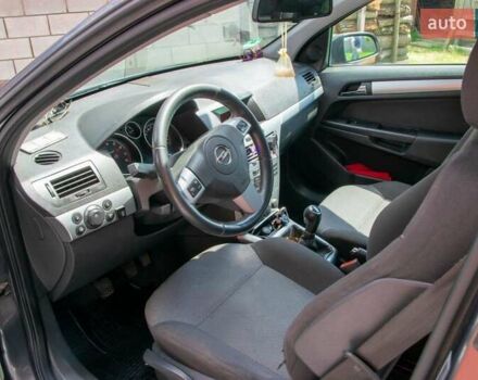 Сірий Опель Астра, об'ємом двигуна 1.6 л та пробігом 256 тис. км за 5800 $, фото 15 на Automoto.ua