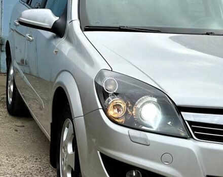 Сірий Опель Астра, об'ємом двигуна 1.7 л та пробігом 304 тис. км за 5800 $, фото 4 на Automoto.ua