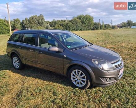 Серый Опель Астра, объемом двигателя 1.6 л и пробегом 236 тыс. км за 6300 $, фото 15 на Automoto.ua