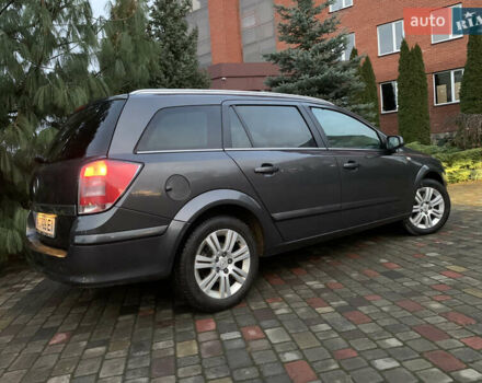 Серый Опель Астра, объемом двигателя 1.69 л и пробегом 294 тыс. км за 5000 $, фото 5 на Automoto.ua