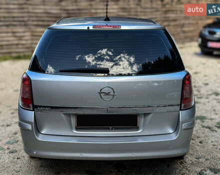 Серый Опель Астра, объемом двигателя 1.6 л и пробегом 210 тыс. км за 5500 $, фото 36 на Automoto.ua