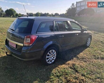 Серый Опель Астра, объемом двигателя 1.6 л и пробегом 236 тыс. км за 6300 $, фото 33 на Automoto.ua