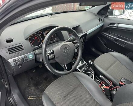 Сірий Опель Астра, об'ємом двигуна 1.6 л та пробігом 232 тис. км за 5500 $, фото 4 на Automoto.ua