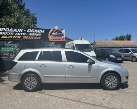 Серый Опель Астра, объемом двигателя 1.7 л и пробегом 254 тыс. км за 5900 $, фото 3 на Automoto.ua