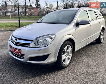 Серый Опель Астра, объемом двигателя 1.6 л и пробегом 230 тыс. км за 5950 $, фото 5 на Automoto.ua