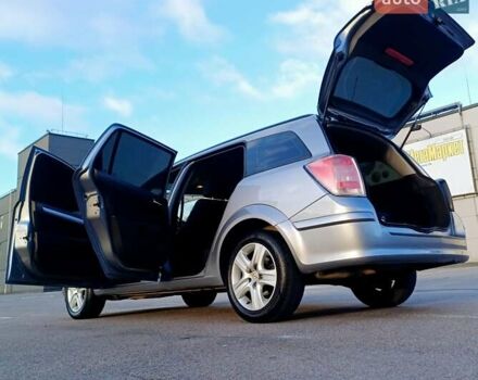 Серый Опель Астра, объемом двигателя 1.6 л и пробегом 200 тыс. км за 6150 $, фото 3 на Automoto.ua