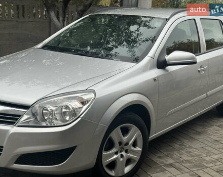 Серый Опель Астра, объемом двигателя 1.6 л и пробегом 237 тыс. км за 6300 $, фото 1 на Automoto.ua