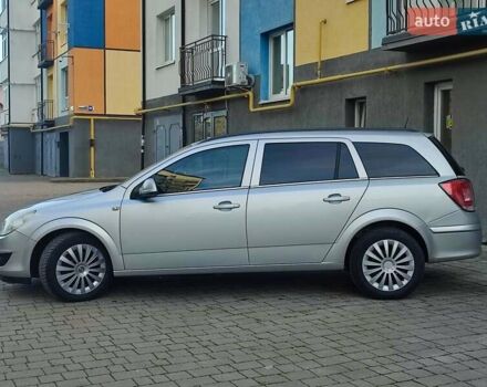 Серый Опель Астра, объемом двигателя 1.7 л и пробегом 279 тыс. км за 5200 $, фото 15 на Automoto.ua