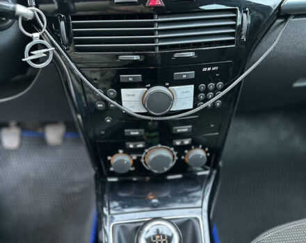 Серый Опель Астра, объемом двигателя 1.69 л и пробегом 300 тыс. км за 5500 $, фото 15 на Automoto.ua