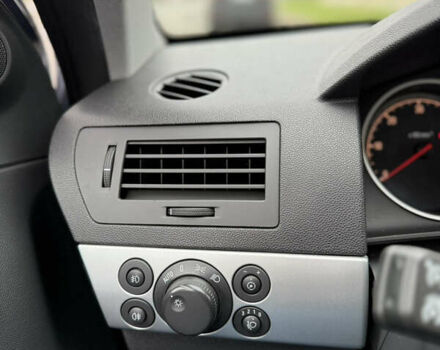 Опель Астра 2009 в Киеве на Automoto.ua Серый Опель Астра, объемом двигателя 1.9 л и пробегом 269 тыс. км за 2850 $, фото 11 на Automoto.ua