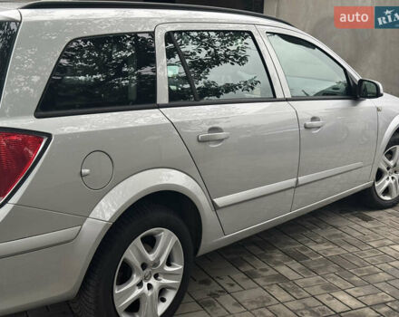 Серый Опель Астра, объемом двигателя 1.6 л и пробегом 237 тыс. км за 6300 $, фото 5 на Automoto.ua