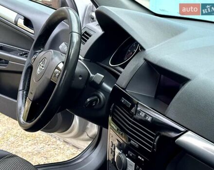 Сірий Опель Астра, об'ємом двигуна 1.7 л та пробігом 304 тис. км за 5800 $, фото 37 на Automoto.ua