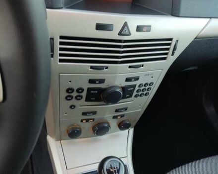 Серый Опель Астра, объемом двигателя 1.6 л и пробегом 240 тыс. км за 5550 $, фото 33 на Automoto.ua