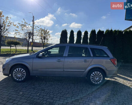 Серый Опель Астра, объемом двигателя 1.6 л и пробегом 228 тыс. км за 5500 $, фото 2 на Automoto.ua