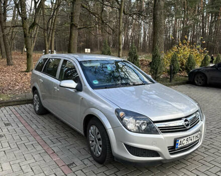 Серый Опель Астра, объемом двигателя 1.6 л и пробегом 260 тыс. км за 4750 $, фото 1 на Automoto.ua