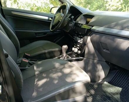 Серый Опель Астра, объемом двигателя 1.6 л и пробегом 221 тыс. км за 5300 $, фото 24 на Automoto.ua