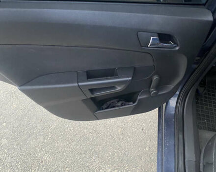 Серый Опель Астра, объемом двигателя 1.7 л и пробегом 275 тыс. км за 6300 $, фото 19 на Automoto.ua