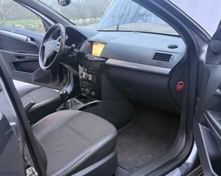 Сірий Опель Астра, об'ємом двигуна 1.7 л та пробігом 271 тис. км за 3300 $, фото 13 на Automoto.ua